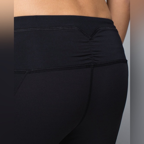 Lululemon Run For Fun Crop - Picture 3 of 11